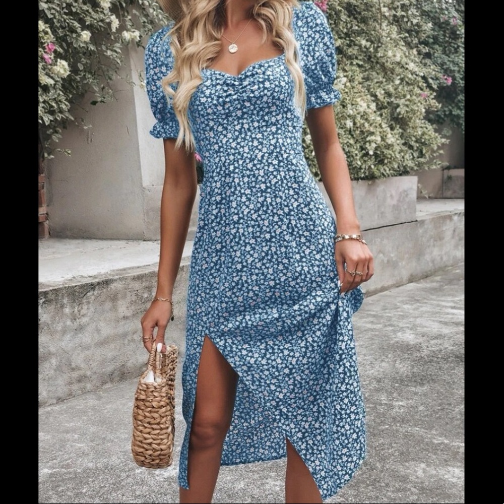 Shein Ditsy Floral Print Puff Sleeve Hem Dress